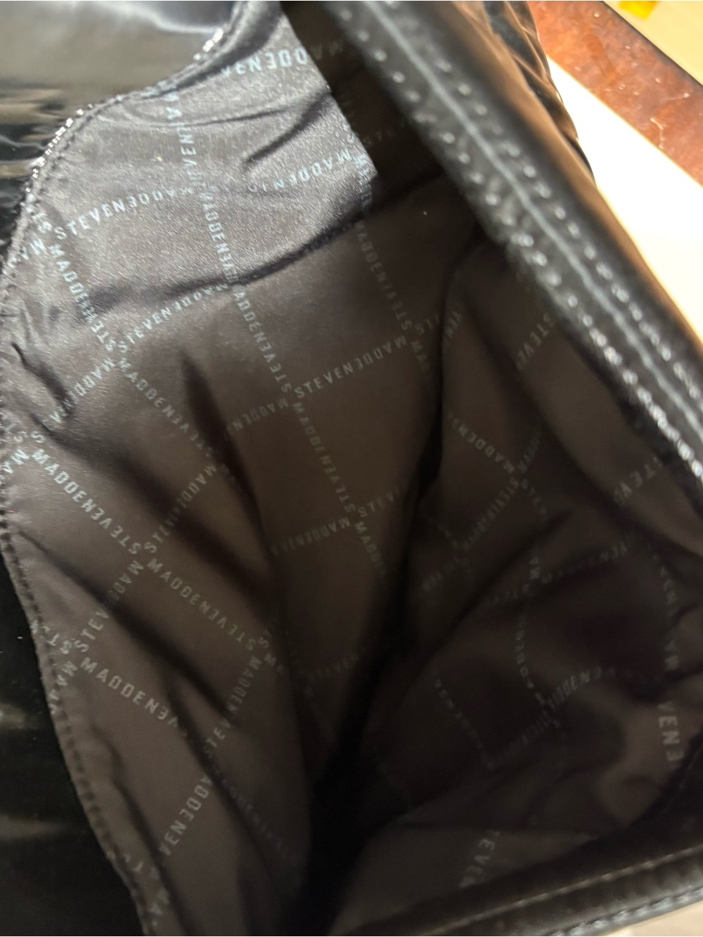 Steve Madden Black Quilted Messenger Bag with Toggle Drawcord NWT - Picture 5 of 10